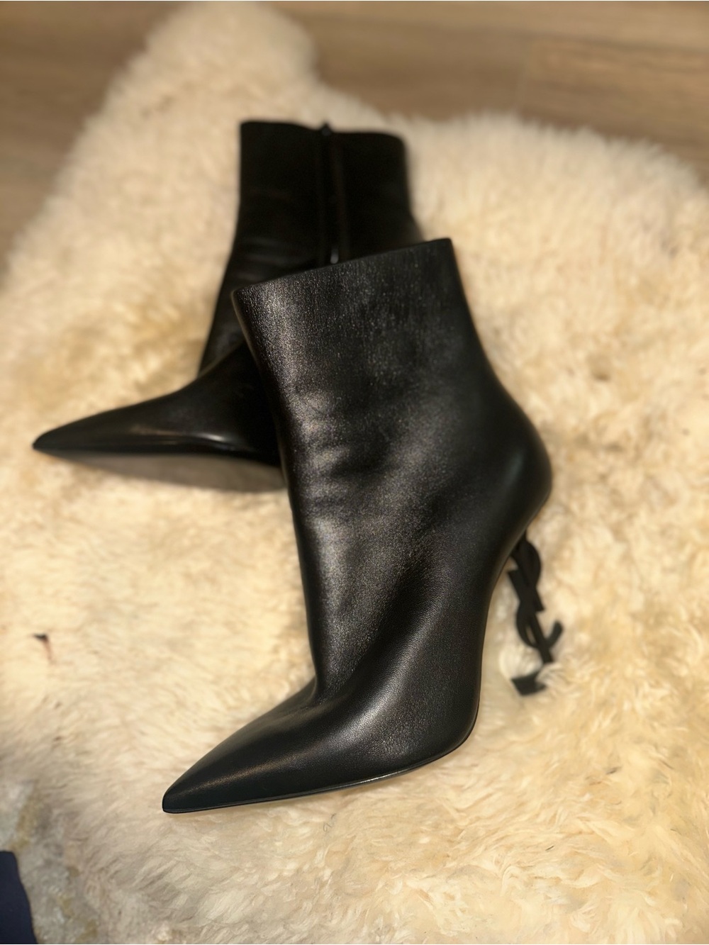 Yves Saint Laurent Black Leather Pointed Toe Logo-Heel Ankle Boots - Picture 5 of 7